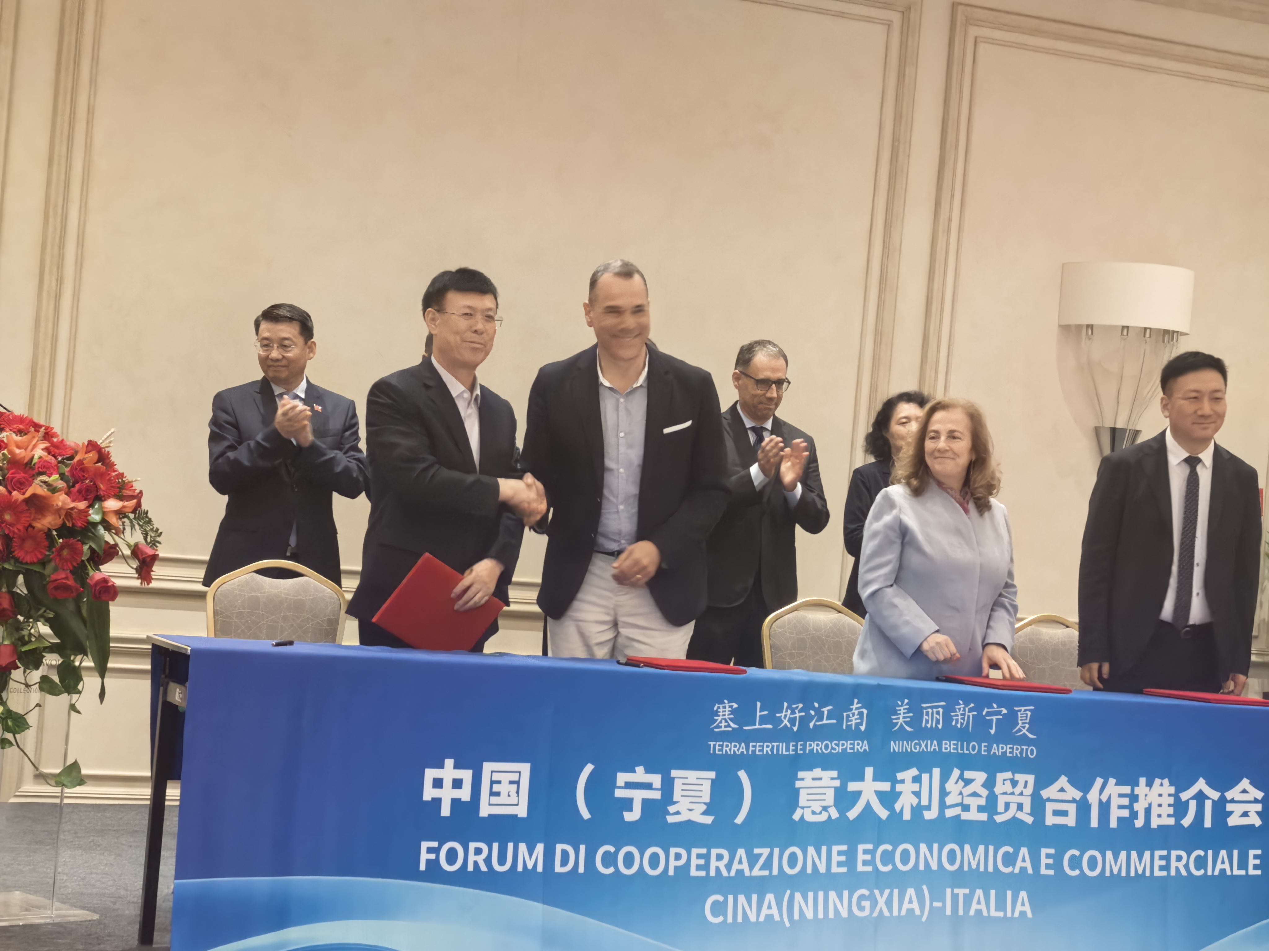 e1dd64a5e4a8afeb45b6f8a802ac4eec.jpg e1dd64a5e4a8afeb45b6f8a802ac4eec.jpg